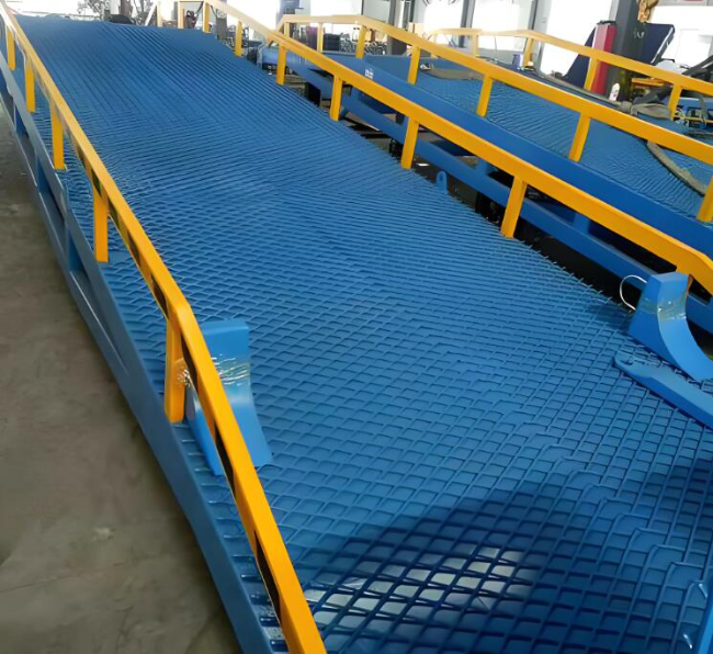 临城镇移动式液压登车桥